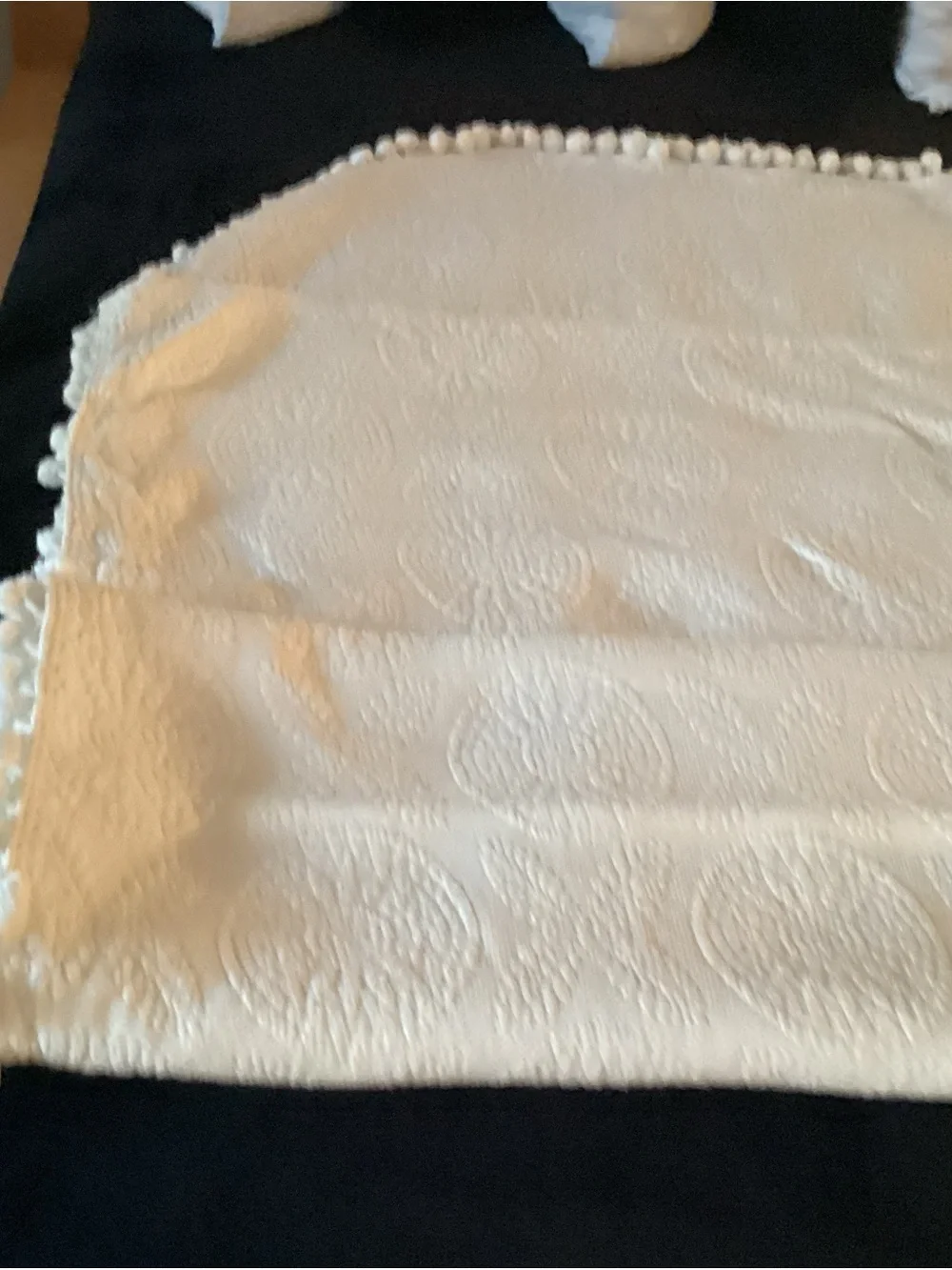 Textured Ivory, Pom Pom Twin Bedspread. Vintage, pristine condition